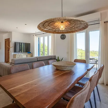 4 Bedroom Awesome In * Son Macia (Mallorca)