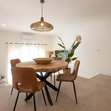 Holiday home 4 Bedroom Awesome In Son Macia (Mallorca)