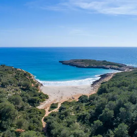 4 Bedroom Awesome In Son Macia (Mallorca)